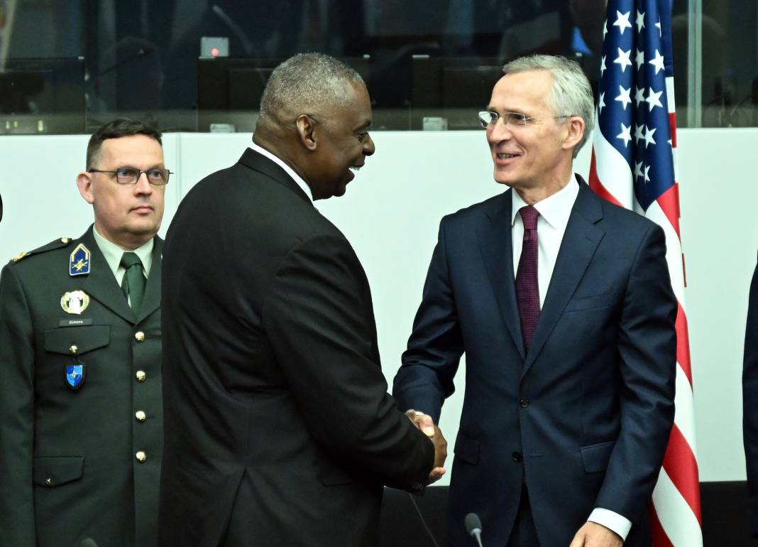 Bakan Güler NATO Karargahı'nda - Resim: 20